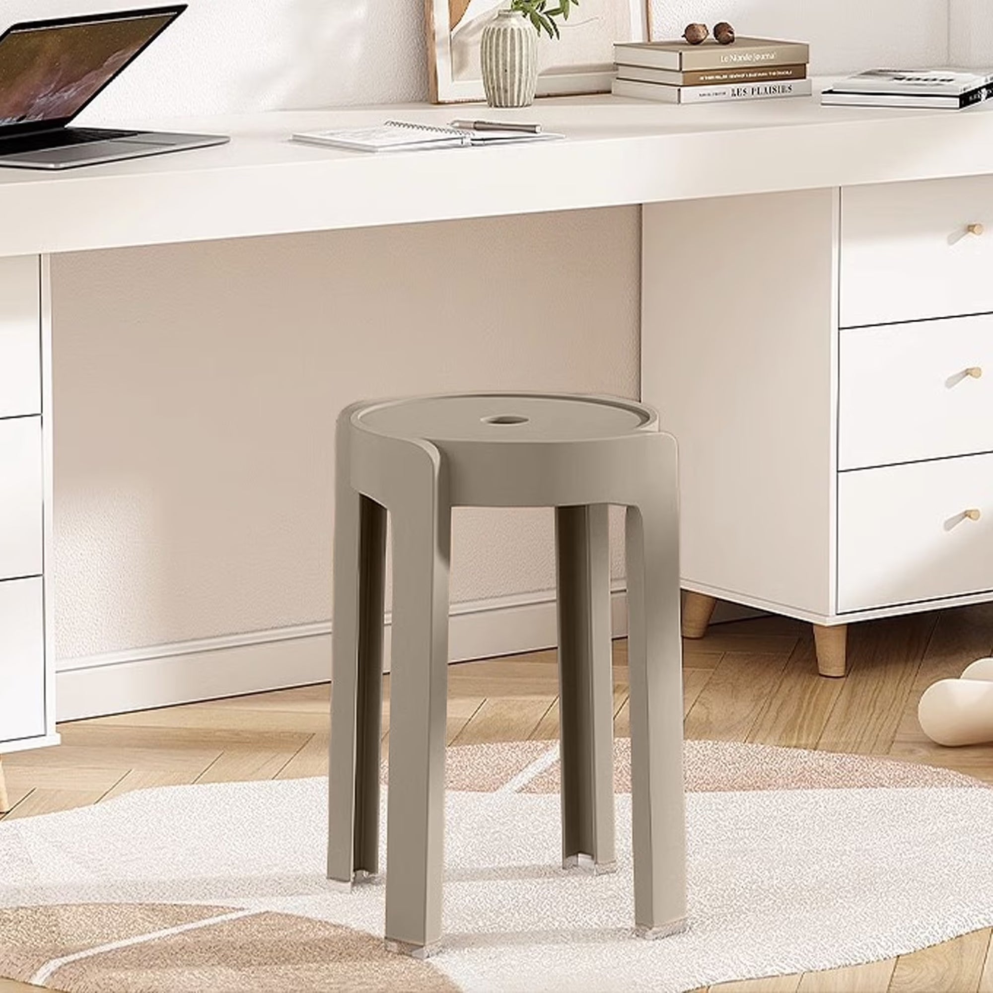 Tivo Stool