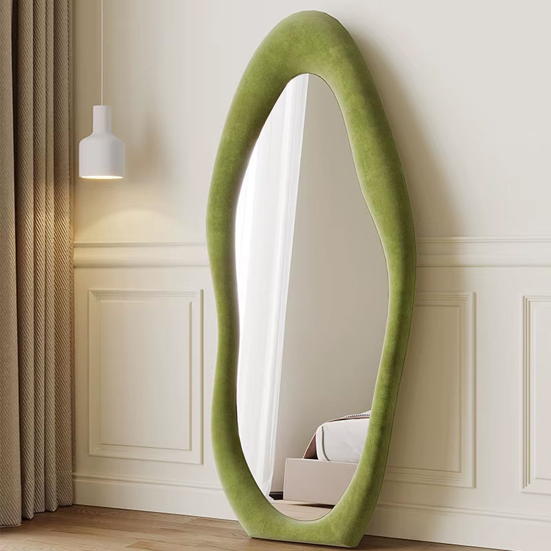 The Fluid Reflection Mirror