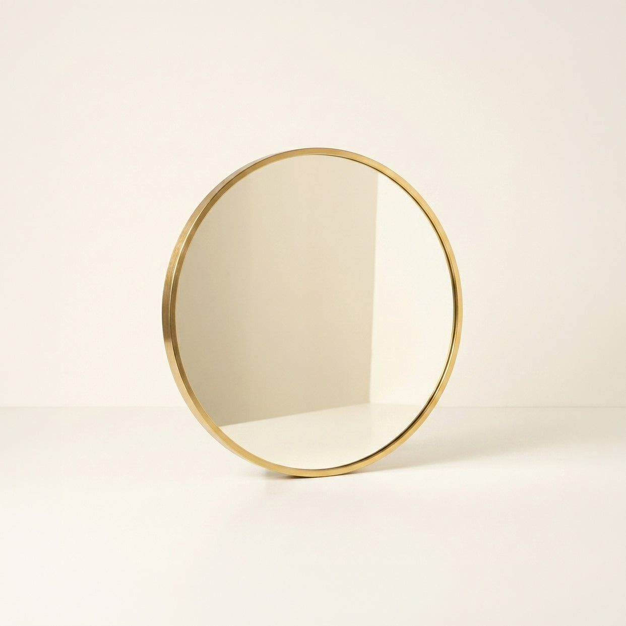 Orbit - Minimal High Definition Round Mirror